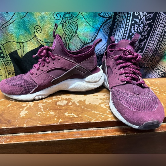 Nike Air Huarache - Picture 4 of 11